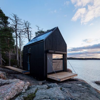Majamaja off-grid cabin by Pekka Littow