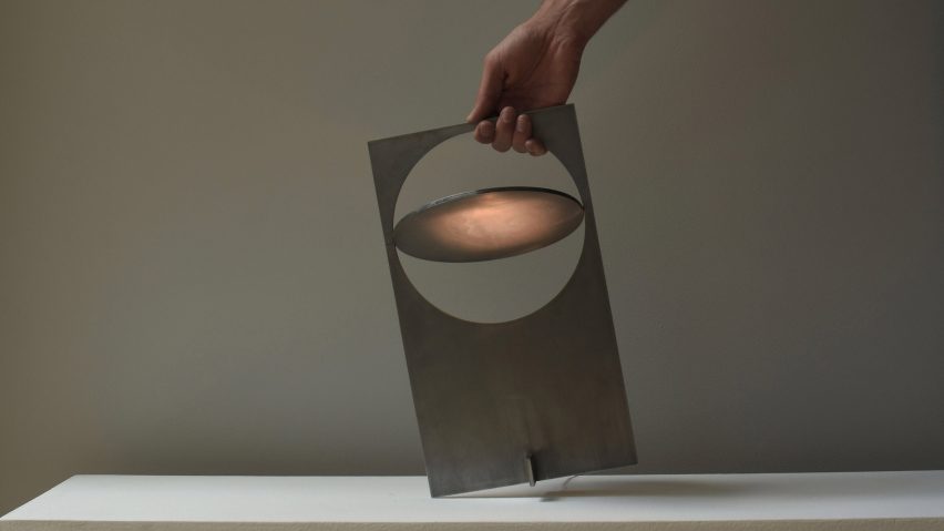 Manu Bañó's OBJ-01 light