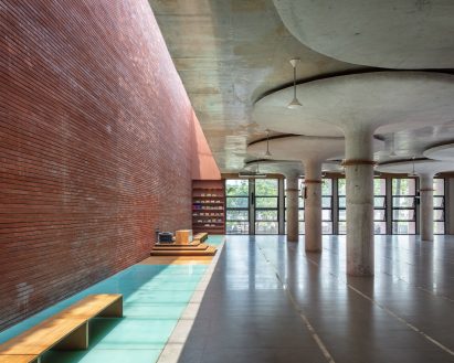 Mushroom-shaped concrete columns in prayer room
