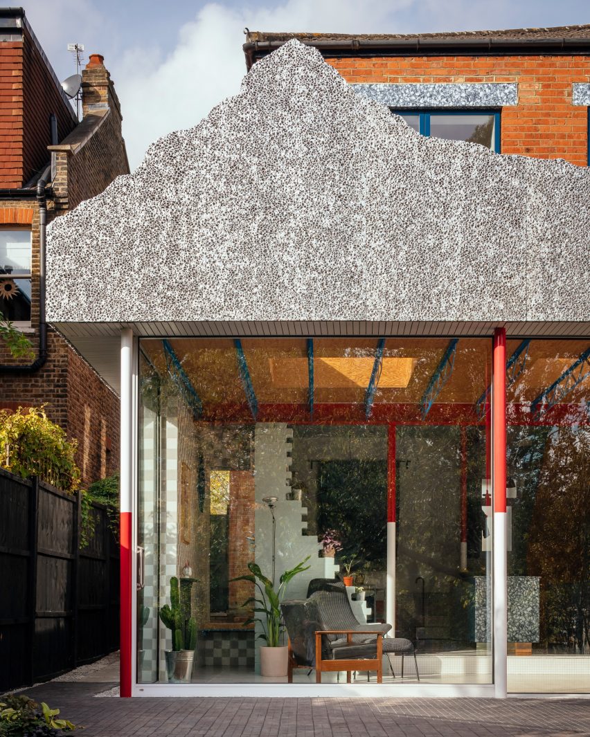 Rear extension of Mountain View by CAN Architecture