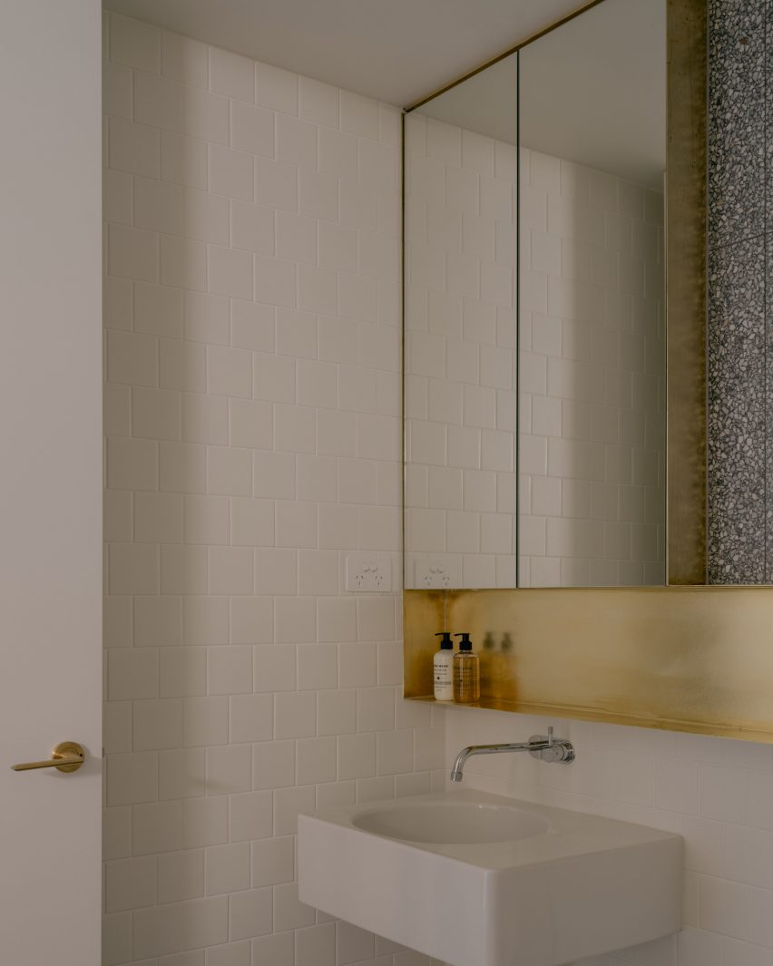 Bathrooms of Napier Street apartments by Freadman White