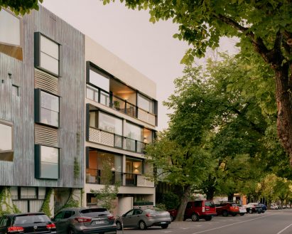 Exterior of Napier Street apartments by Freadman White