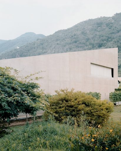 The concrete exterior of Pyramid House in Switzerland by DF_DC