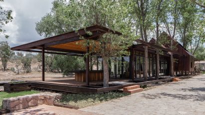 Terrace of the Rancho Sierra Allende by Fabián M Escalante H Arquitectos