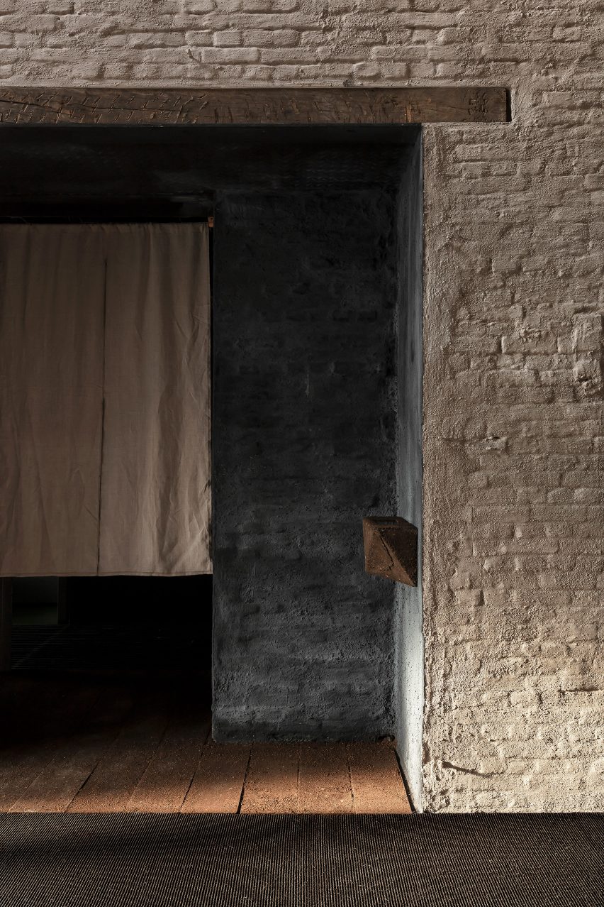 Still Room in Antwerp is a silent refuge