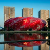 Theatre in China is “a structural tour de force” says commenter