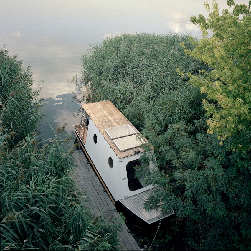 Birdseye view of Sneci houseboat by Tamás Bene