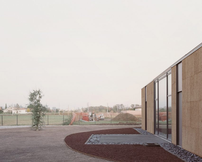 The cork-clad exterior of The House of Wood, Straw and Cork by LCA Architetti