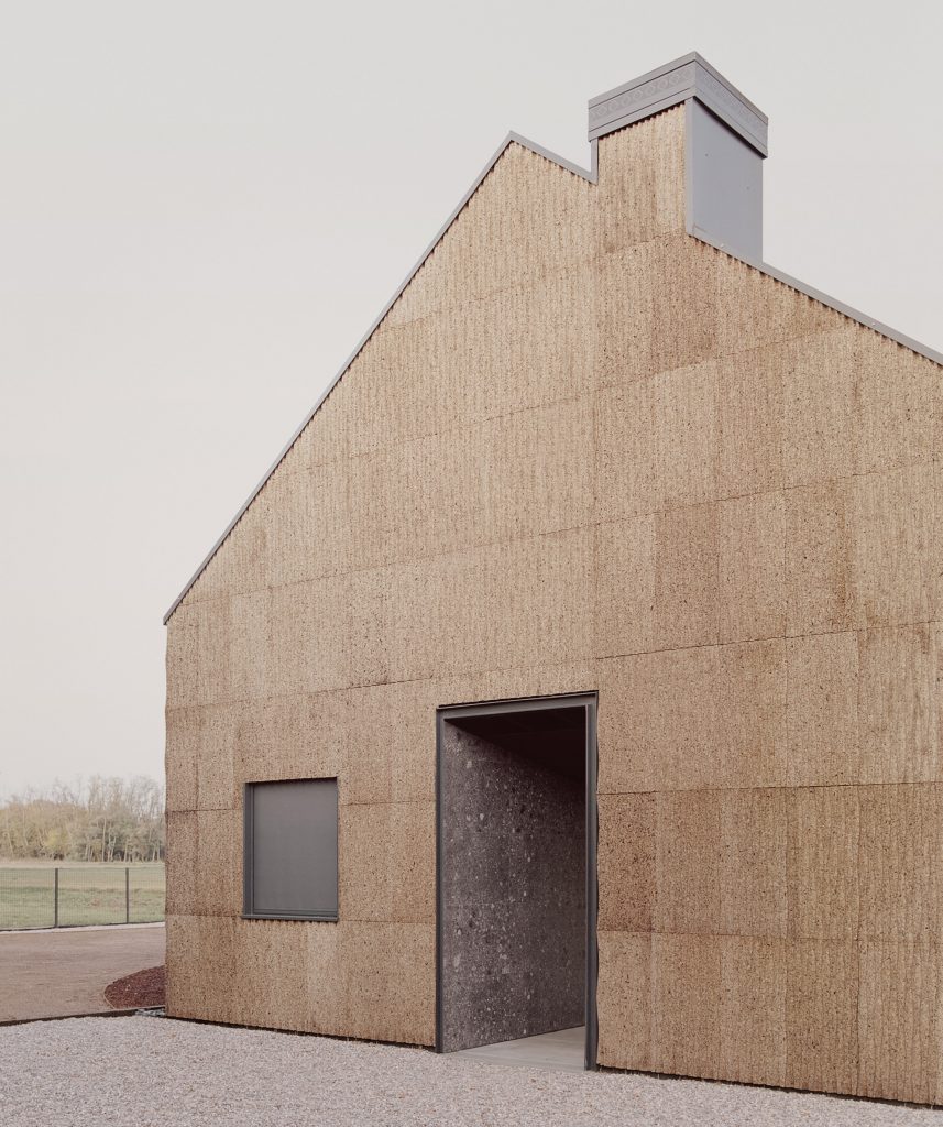 The cork cladding of The House of Wood, Straw and Cork by LCA Architetti