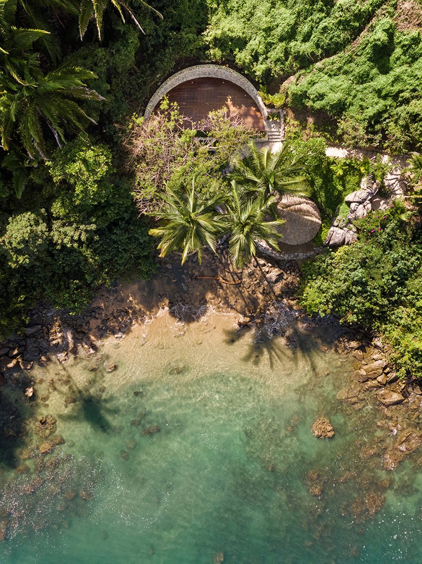Villa Pelícanos by Main Office