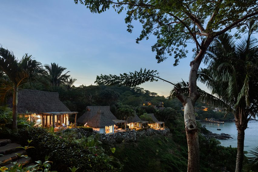 Villa Pelícanos by Main Office