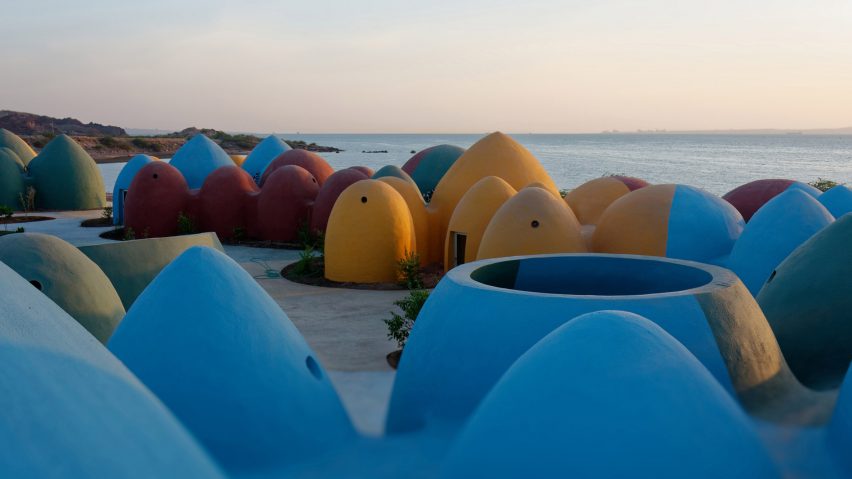 Presence in Hormuz holiday homes in Iran