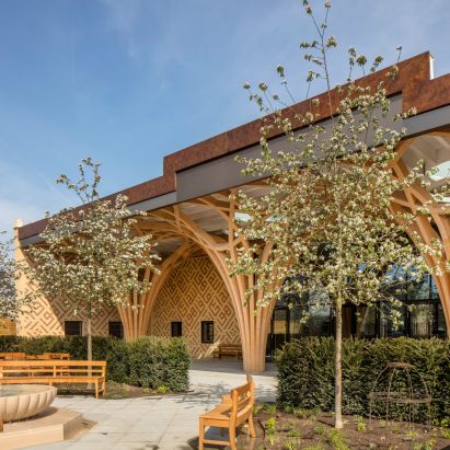 Cambridge Central Mosque by Marks Barfield Architects
