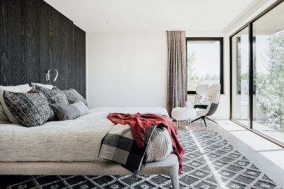 Bedroom of Meadows Haus Utah Klima Architecture