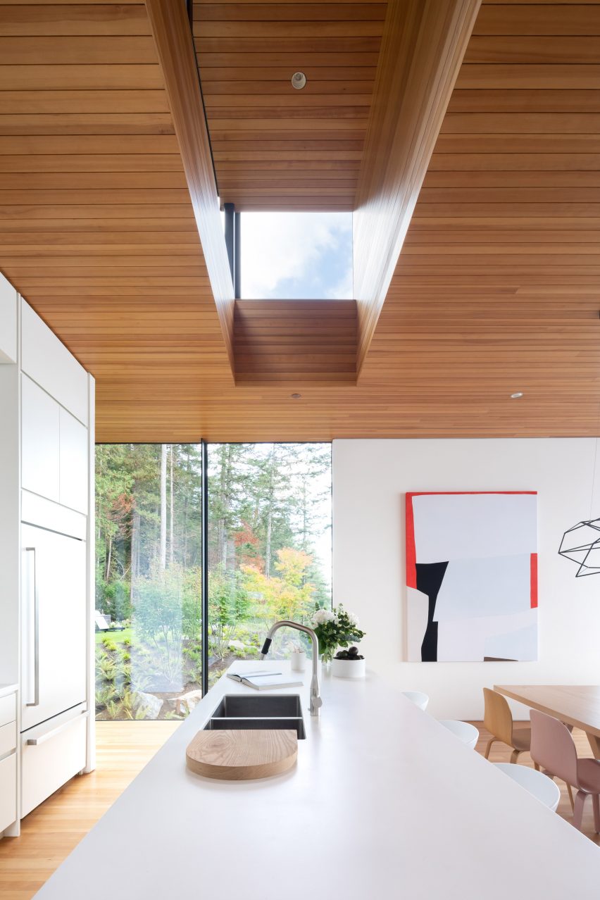 Office of McFarlane Biggar Architects + Designers Bowen Island House British Columbia kitchen