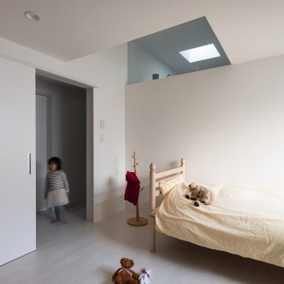 Calm child's bedroom