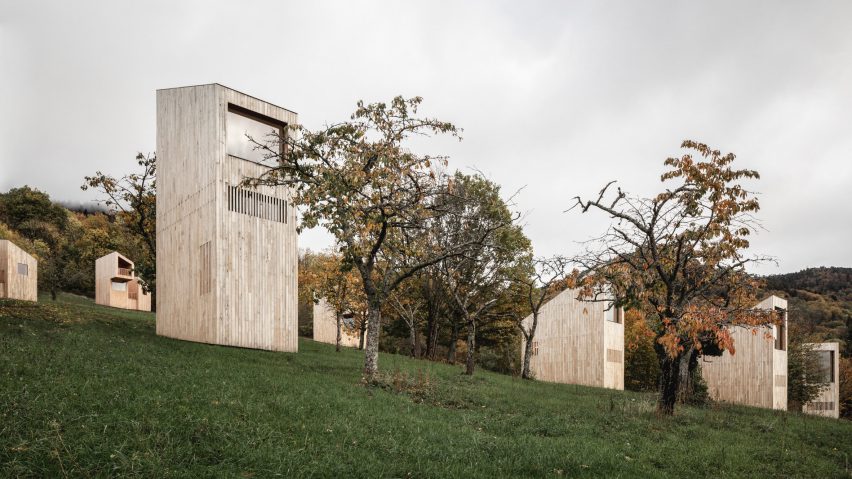 Tree cabins at 48°Nord hotel in Breitenbach by Reiulf Ramstad Arkitekter