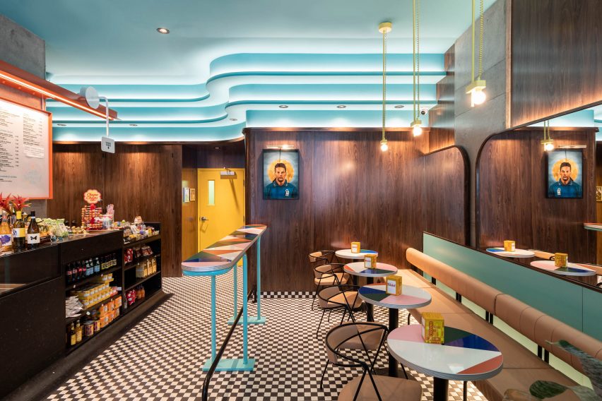 The long standing bar in the middle of the space