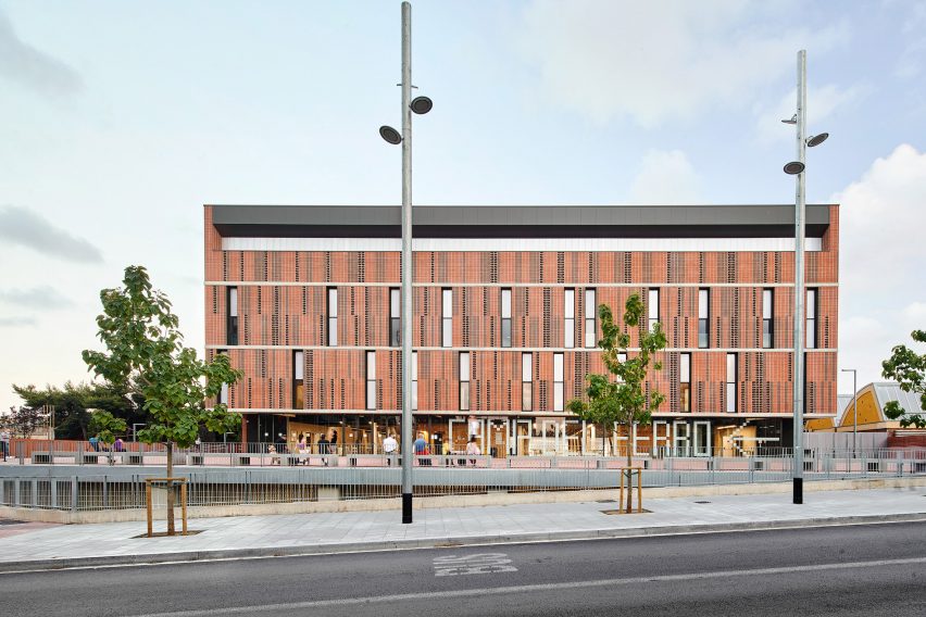 Front elevation of Camp del Ferro sports centre in Barcelona