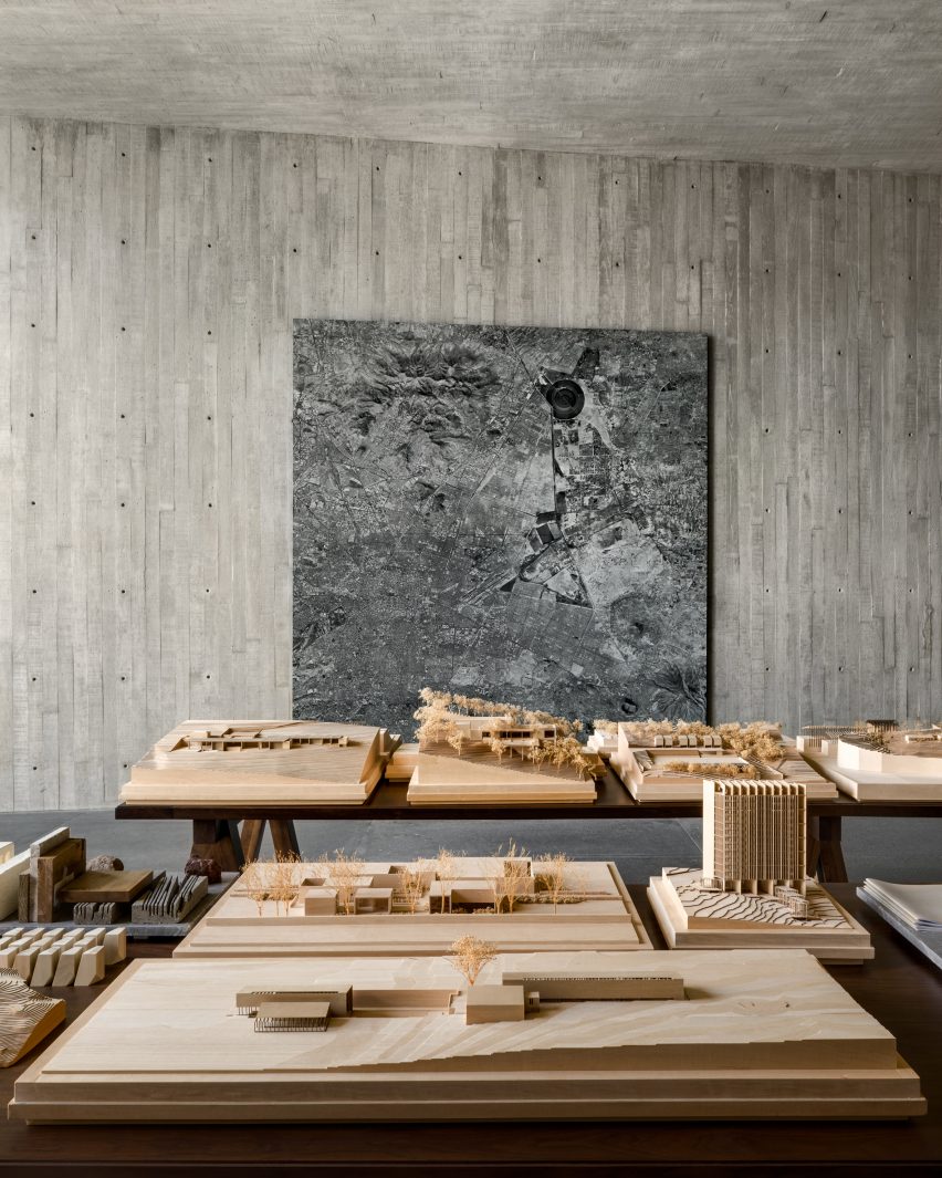 Casa Estudio by Manuel Cervantes Estudio
