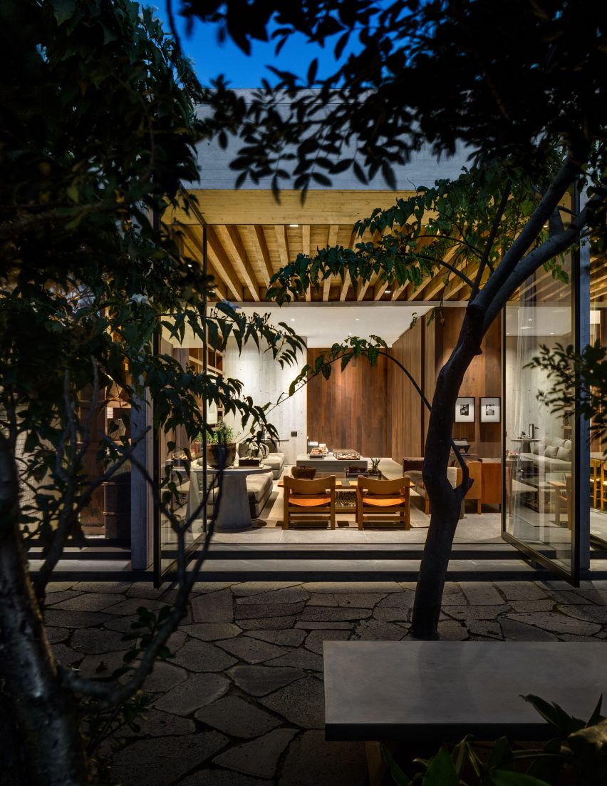 Casa Estudio by Manuel Cervantes Estudio