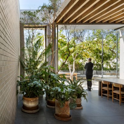 Casa Estudio by Manuel Cervantes Estudio
