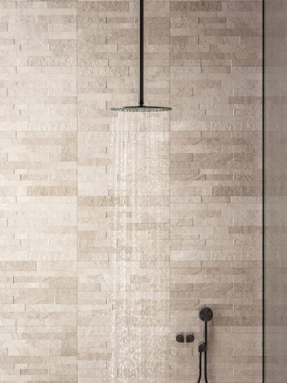 Blended porcelain tiles in Natural by Ceramiche Refin