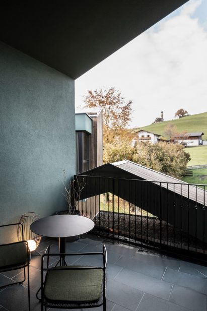 A balcony in the Floris hotel extension by NOA