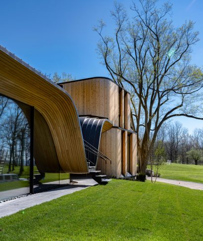 Exterior view of Fold House by Partisans