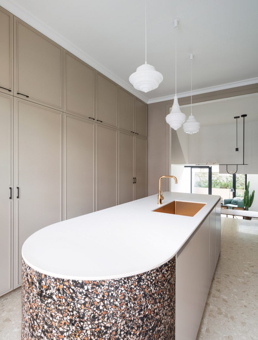Kitchen at Frame House by Bureau de Change