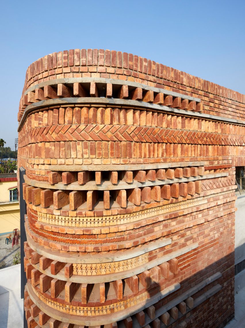 Community centre in Bansberia by Abin Design Studio