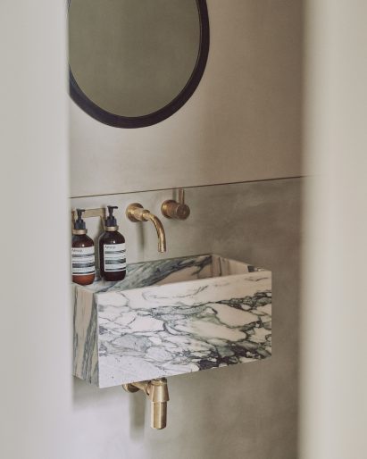 WC of House of Grey's Highgate House interior