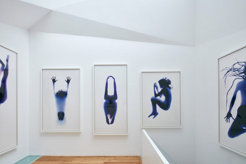 Paddington Pantheon art gallery in a London mews by Jonathan Tuckey Design