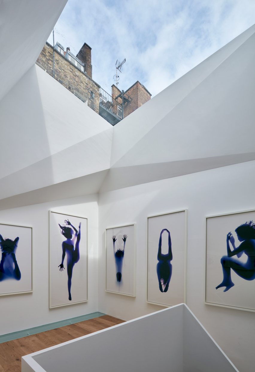 Paddington Pantheon art gallery in a London mews by Jonathan Tuckey Design