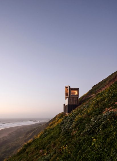 Evening view of La Loica cabin