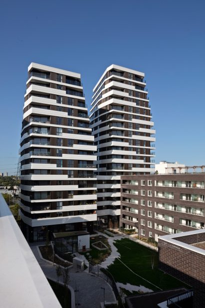 The Motion towers and courtyard by Pollard Thomas Edwards