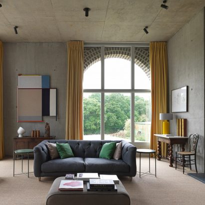 10 contemporary living rooms with a calm feel
