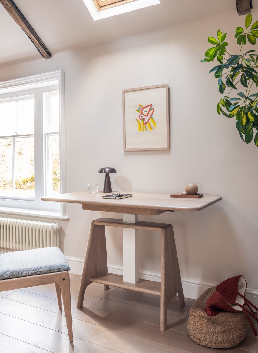 A Noa sit-stand desk by Benchmark with at sitting height