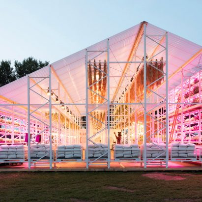 Examples of reversible architecture and design