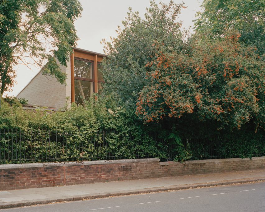 Brick walls of Sands End Arts and Community Centre by Mae Architects