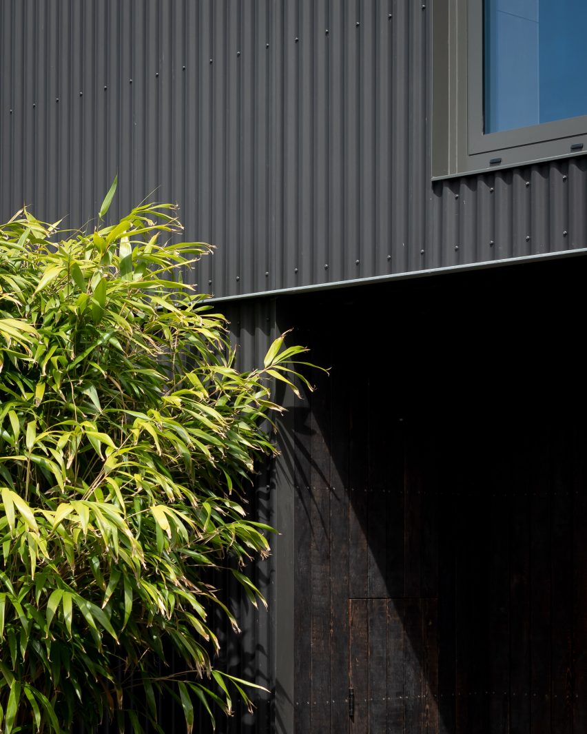 Barn conversion by Sandy Rendel Architects