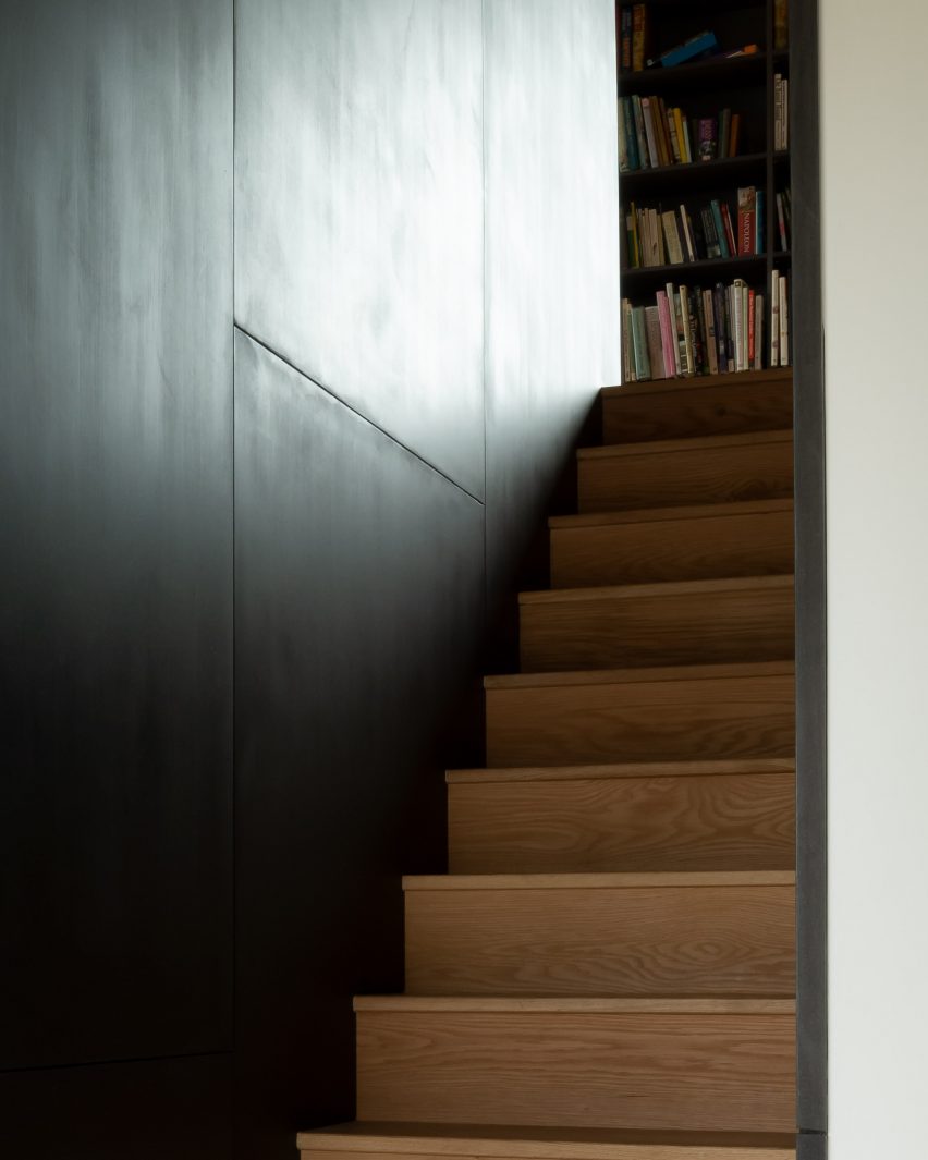 Barn conversion by Sandy Rendel Architects