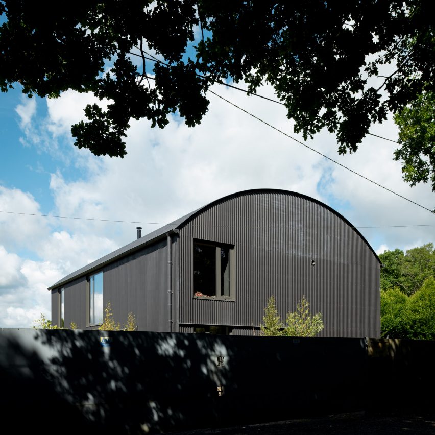 Barn conversion by Sandy Rendel Architects