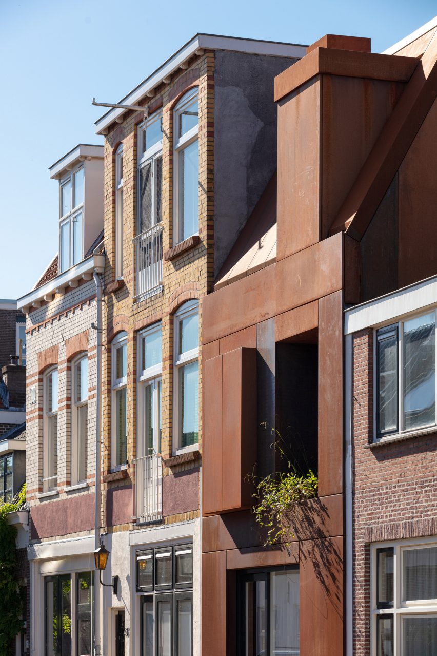 Corten steel house in Utrecht