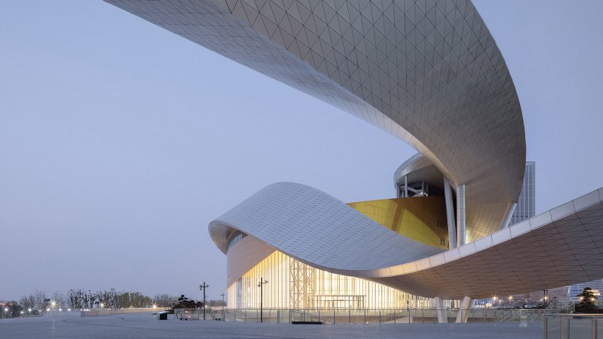 The metallic ribbon that enfolds Suzhou Bay Cultural Center by Christian de Portzamparc