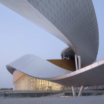The sweeping ribbon that enfolds Suzhou Bay Cultural Center by Christian de Portzamparc