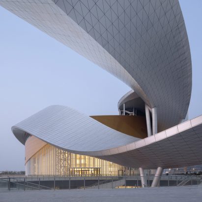 The sweeping ribbon that enfolds Suzhou Bay Cultural Center by Christian de Portzamparc