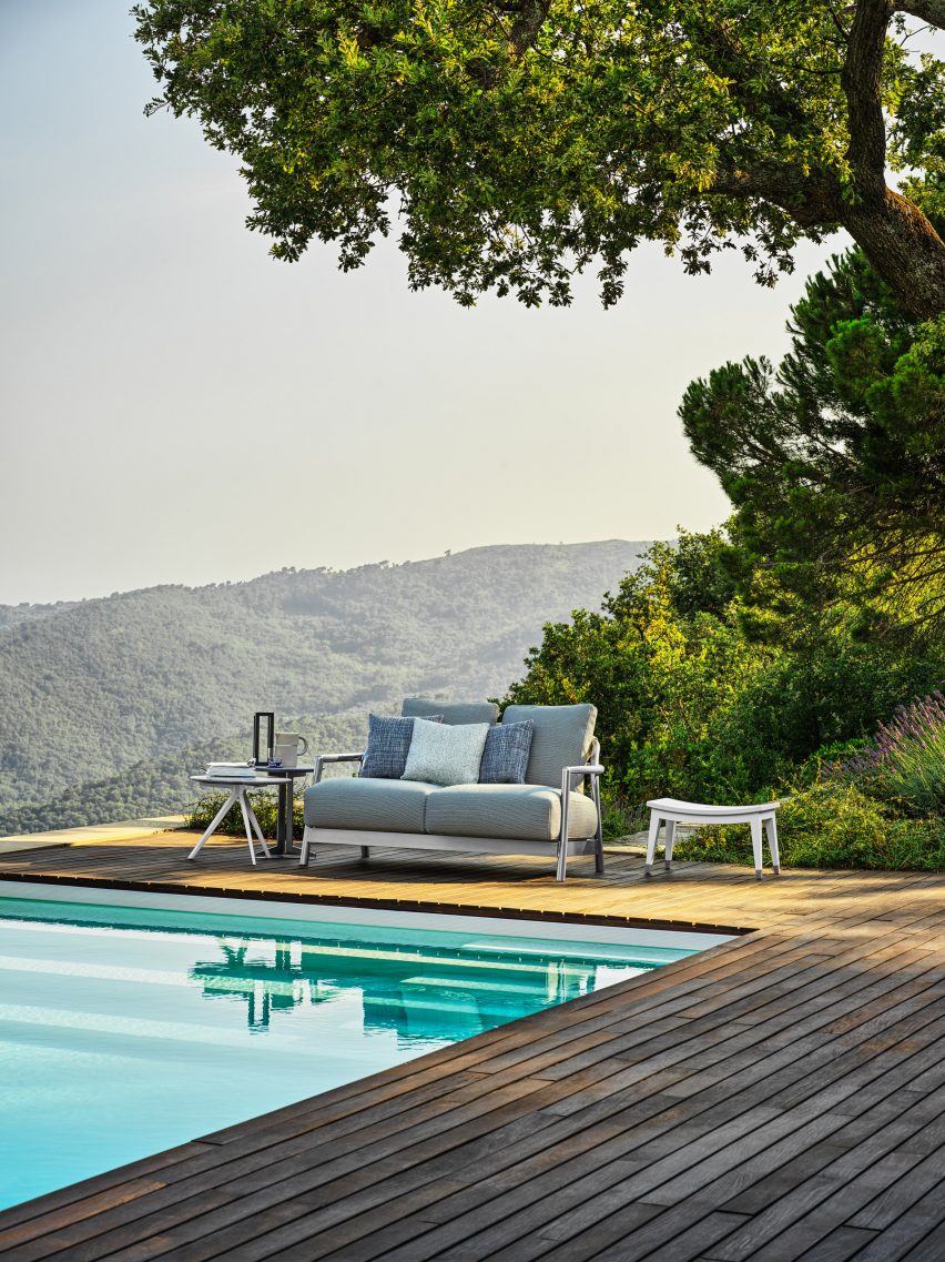 Swimming pool at Villa Nemes by Giordano Hadamik Architects