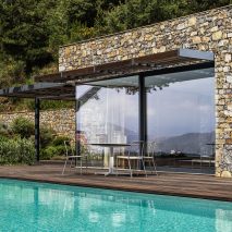 Front window at Villa Nemes by Giordano Hadamik Architects