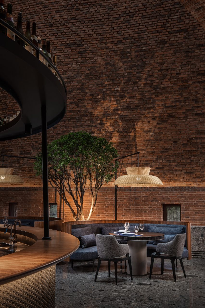 Inside the 50% Cloud Artists Lounge restaurant by CCD